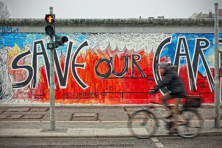 Private Shore Excursion from Warnemünde to Berlin — Full-Day City Highlights photo 4
