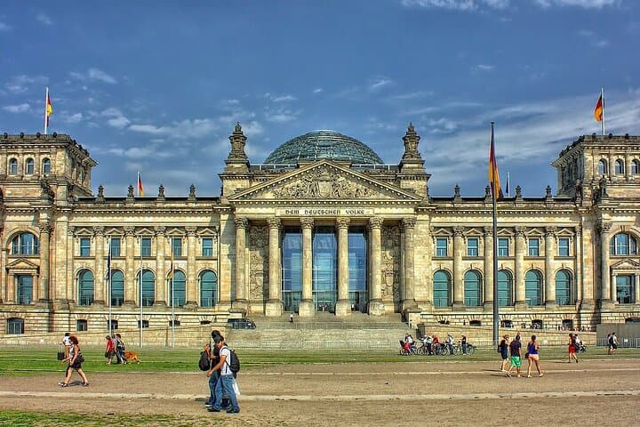 Private Shore Excursion from Warnemünde to Berlin — Full-Day City Highlights photo 6