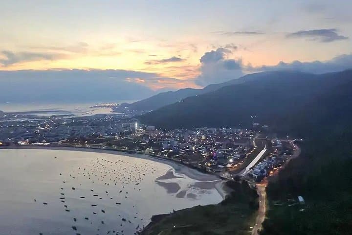 Soar Over Son Tra: Private Paragliding Flight from Da Nang's Monkey Mountain photo 5