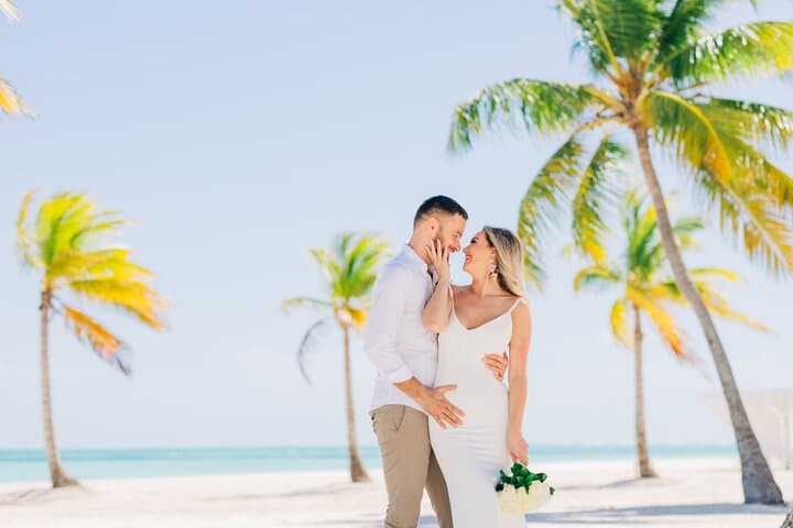 Punta Cana Romantic Photoshoot & Wedding Videography: Beach, Drone, and Golden-Hour Tips photo 6