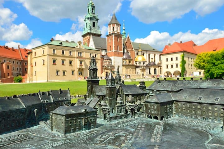 Krakow Family-Friendly Private Walking Tour — Kid-Friendly Old Town Highlights photo 3