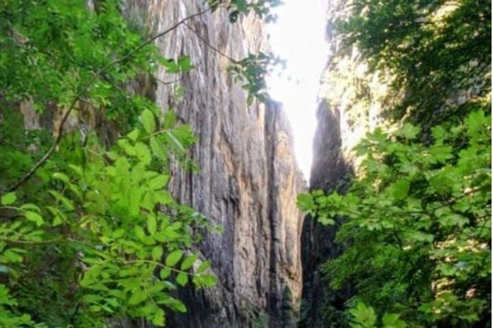 Giessbach Falls & Aare Gorge: Private Waterfall and Canyon Tour from Interlaken photo 5