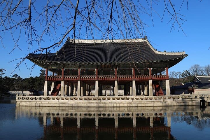 Escape Gyeongbokgung: Web-Game Palace Quest at Gwanghwamun photo 6
