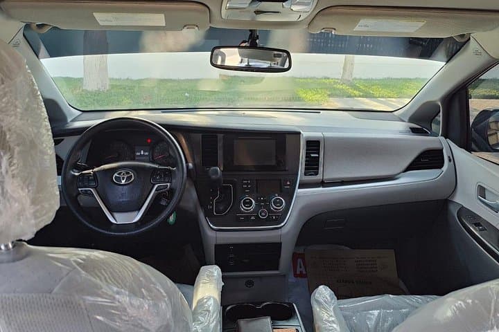 Dubai to Abu Dhabi Private Transfer — Premium Comfort and Seamless Intercity Ride photo 2