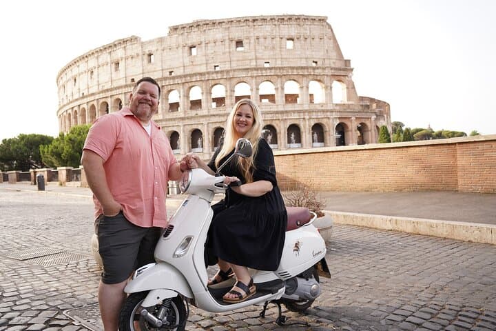 Vespa Experience in Rome with Pro Photoshoot and Hotel Pickup photo 2