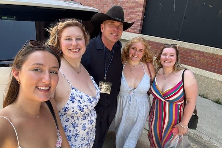 Traverse City Old Mission Peninsula Wine Tour with Magic Mike — Non-Bus Luxury Wine Experience