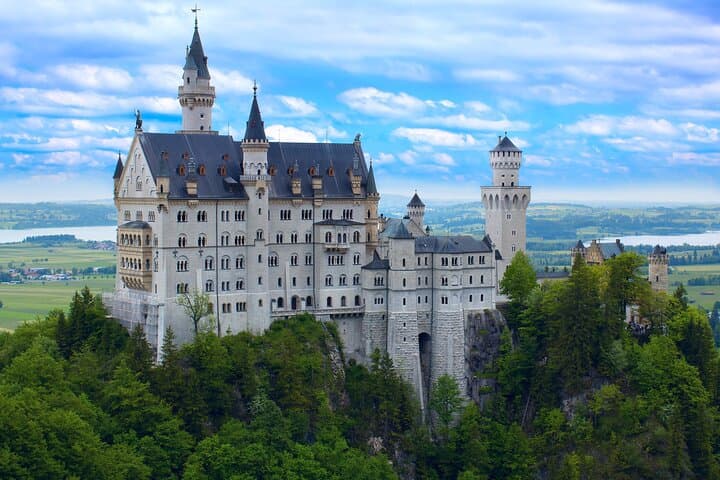 Custom Private Day Tours from Munich to Neuschwanstein, Zugspitze & Bavarian Lakes photo 2