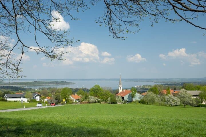 Custom Private Day Tours from Munich to Neuschwanstein, Zugspitze & Bavarian Lakes photo 4
