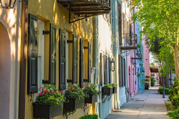 Charleston Architectural Walking Tour: Historic Churches, Battery Mansions & Preservation Stories photo 3