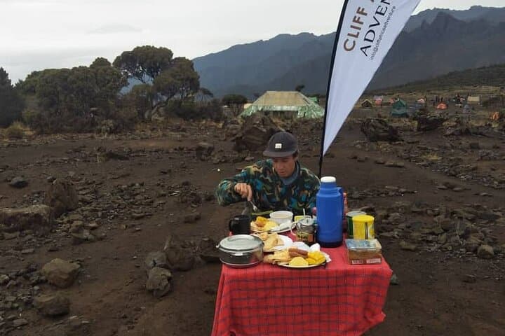Conquer Kilimanjaro via Umbwe: 6-Day Summit Climb to Uhuru Peak