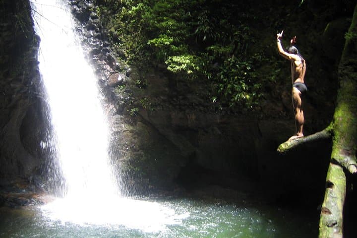 Puyo Jungle Full-Day Adventure: Hello Vida Waterfall, Canoe Ride & Indigenous Village photo 3