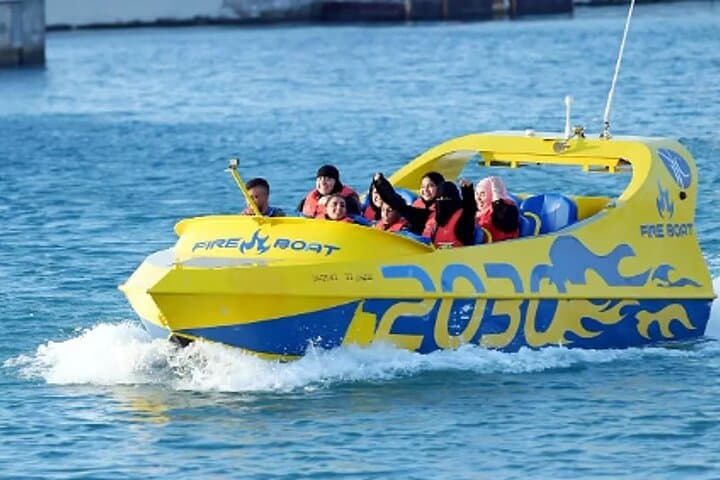 Red Sea Speedboat Ride: Jeddah High-Speed Coastal Tour photo 2