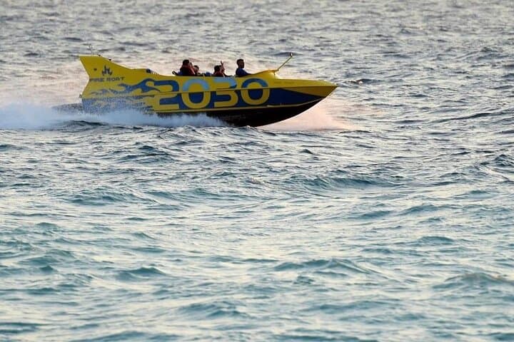 Red Sea Speedboat Ride: Jeddah High-Speed Coastal Tour photo 4