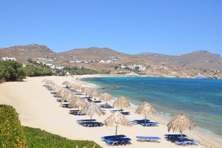 4-Hour-Private-Car-Hire-Mykonos-Explore-Psarou-Armenistis photo 2