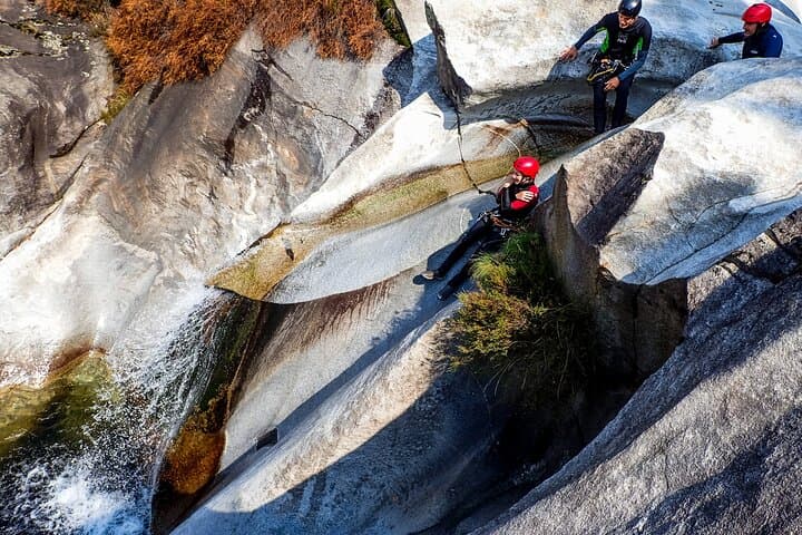 Canyoning the Boggera Gorge: A Guided Adventure in Ticino’s Emerald Waters photo 3