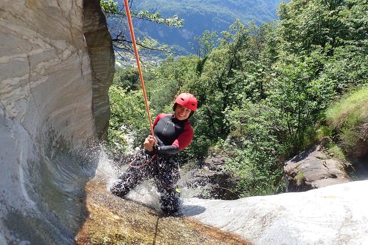 Canyoning the Boggera Gorge: A Guided Adventure in Ticino’s Emerald Waters photo 4