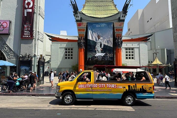 Private Hollywood & Celebrity Homes Bus Tour — Open‑Air LA Sightseeing photo 3