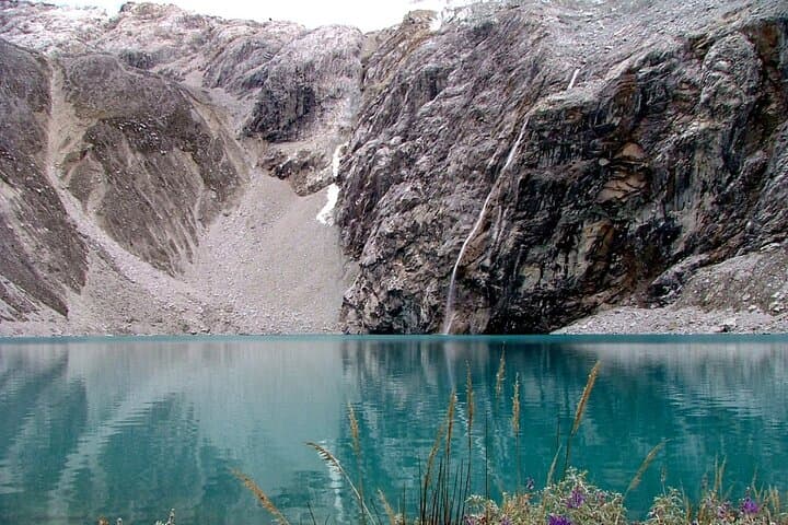 Laguna 69 Day Trek: Huaraz Blue Lake Hike photo 6