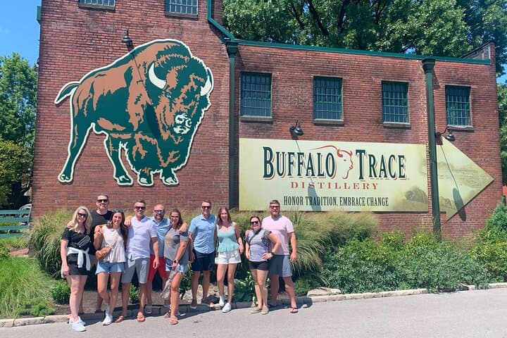 Private Kentucky Bourbon Trail Tour: Custom 3-Distillery Tasting from Louisville