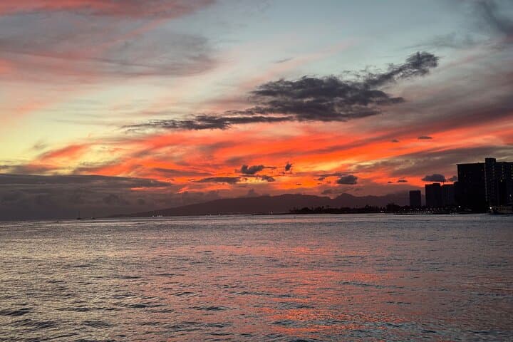 Waikiki Sunset Sail on Mana Kai Catamaran — 90-Minute Evening Cruise photo 5