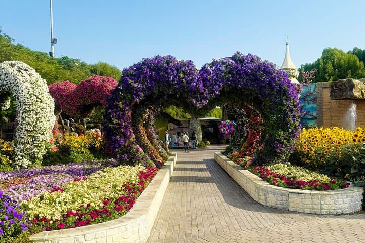 Dubai Miracle Garden & Global Village: Flowers, Pavilions and Private Transfer photo 5