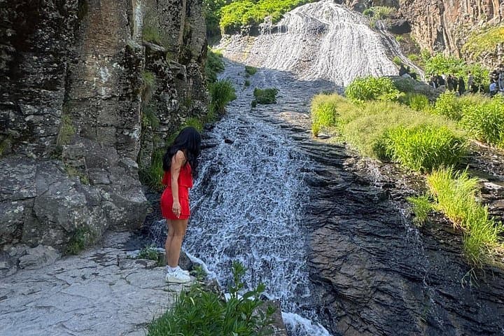 Full-Day Private Tour to Khor Virap, Noravank, Areni Cave & Jermuk from Yerevan