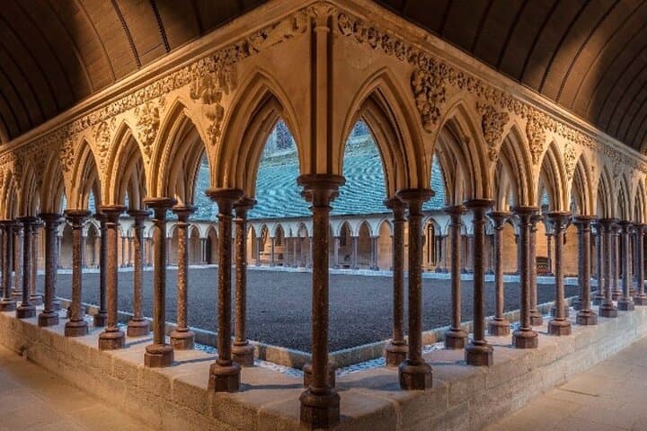 Private 2-Day Mont‑Saint‑Michel & Loire Valley Châteaux VIP Van Tour from Paris photo 6