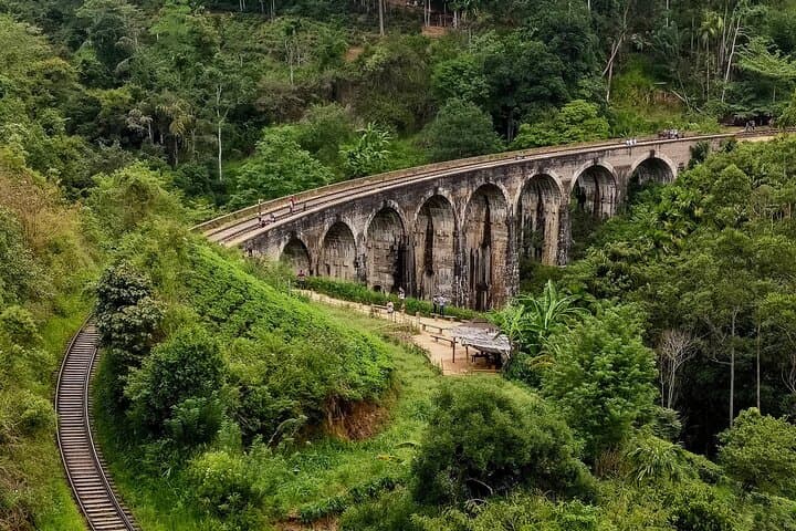 Ride Sri Lanka Motorcycle Tour: 12-Day Ancient Kingdoms to Southern Coast