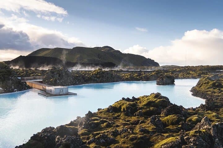 Keflavik Airport Transfer with 2-Hour Blue Lagoon Stop photo 3