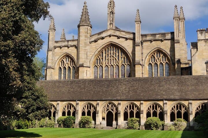 Oxford Civil War Walking Tour: Explore Royalist Sites & Bodleian Highlights photo 2