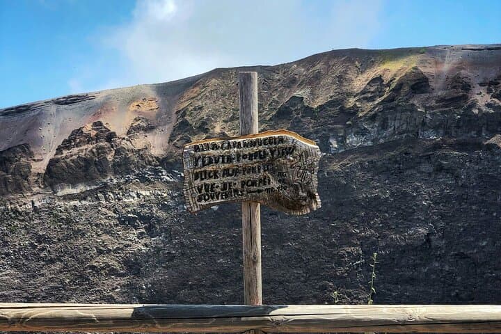 Pompeii and Mount Vesuvius Crater Hike: Guided Small-Group Day Trip with Wine Option photo 6