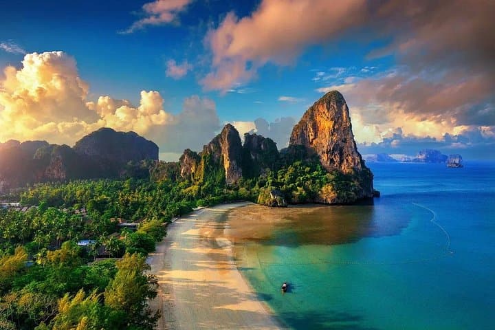 Ride Thailand's Southern Coast: 12-Day Motorcycle Tour from Bangkok