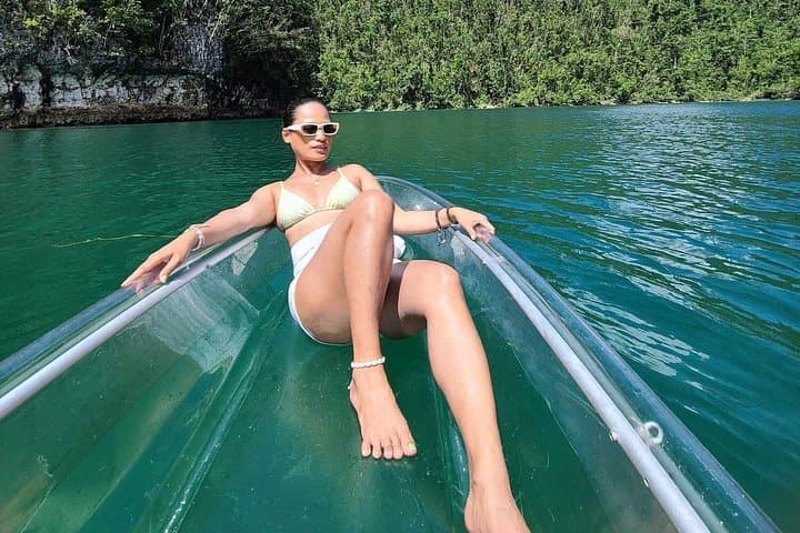 Boracay Crystal Kayak Photography Experience — Clear Kayak Photo Session on White Beach photo 2