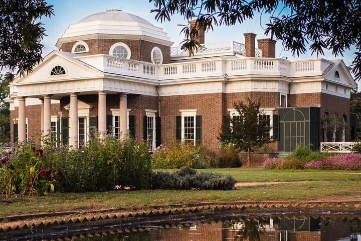 Private UNESCO World Heritage Tour: Monticello & University of Virginia photo 1