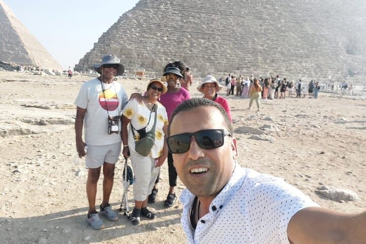 Full-Day Giza Pyramids, Sphinx & Egyptian Museum Tour — Explore Cairo's Ancient Wonders