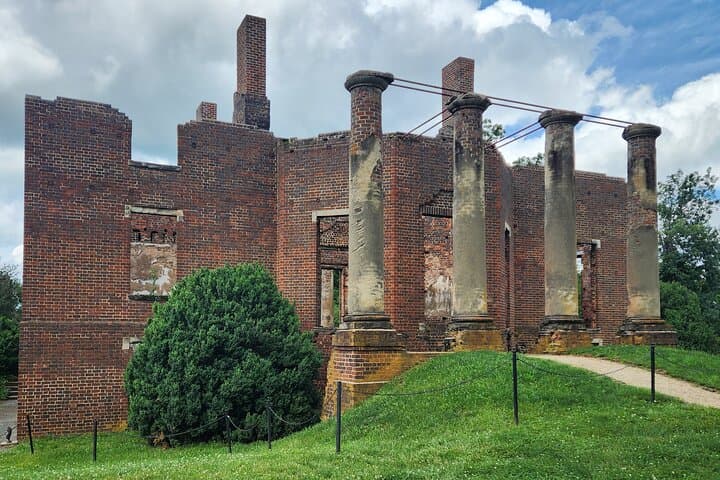 Charlottesville Wine and Culinary Private Tour — Barboursville & Early Mountain photo 5