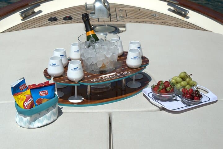 Positano Shared Sunset Boat Cruise with Aperitif — 90-Minute Amalfi Coast Evening Sail photo 2