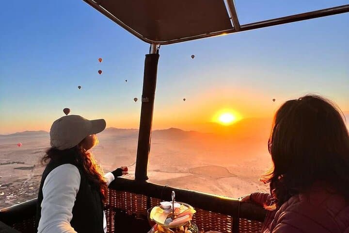 Sunrise Hot Air Balloon Over the Atlas Mountains from Marrakech