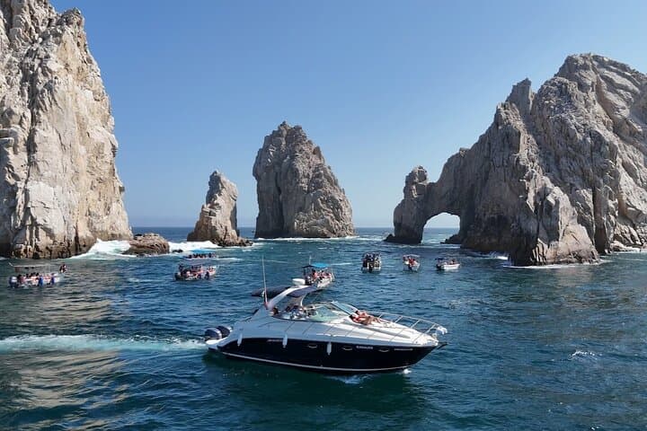 Cabo San Lucas Private Yacht: Arch, Snorkel & Lunch Cruise photo 6