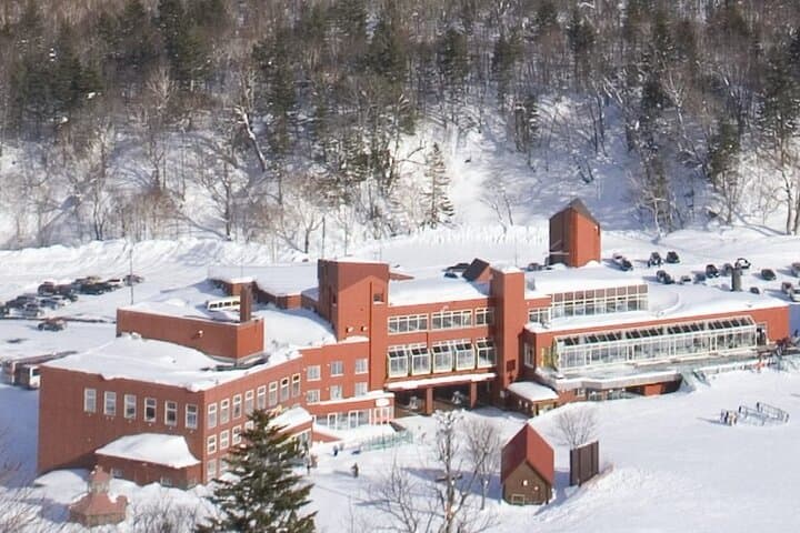 Sapporo to Hoheikyo Onsen & Sapporo Kokusai Ski Resort — Private Day Trip with Onsen photo 2