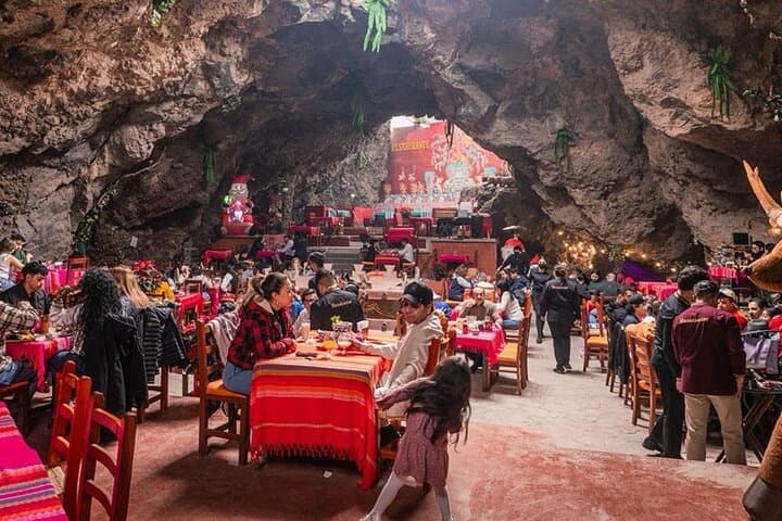 Dawn Hot Air Balloon Over Teotihuacán and Cave Breakfast: Sunrise Flight & Local Tastes photo 3