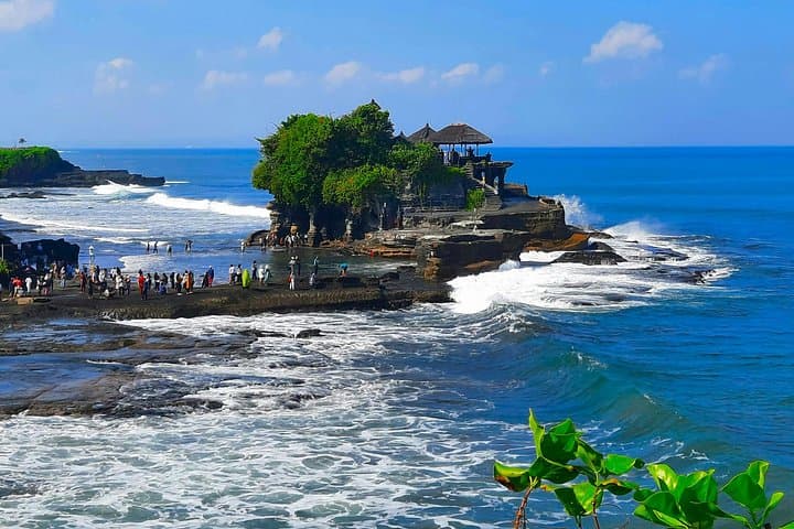 Custom Northern Bali Day Tour: Temples, Waterfalls & Rice Terraces by Private Car photo 2