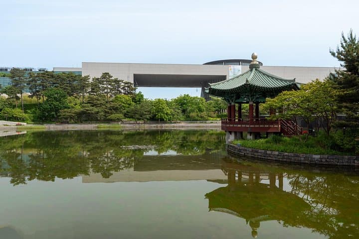 Seoul National Museum Walking Tour — Explore Korea’s Metalwork, Ceramics & Buddhist Art photo 3
