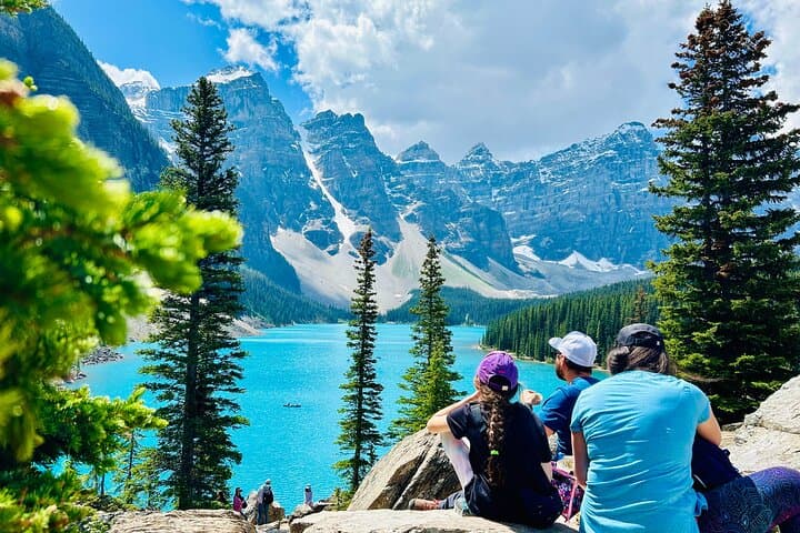 Banff and Yoho Lakes Day Tour: Moraine Lake, Lake Louise & Takakkaw Falls