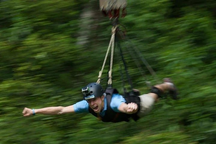 Giant Swing at Skypark Sentosa: 40m Adrenaline Swing Over Siloso Beach photo 3