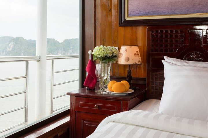 Overnight Halong Bay Cruise: 2D1N Titop Island, Kayaking & Cave Tour photo 4