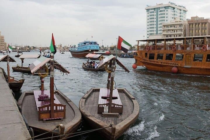 Dubai Airport Private Transfer: Door-to-Door Arrival & Departure Service photo 3