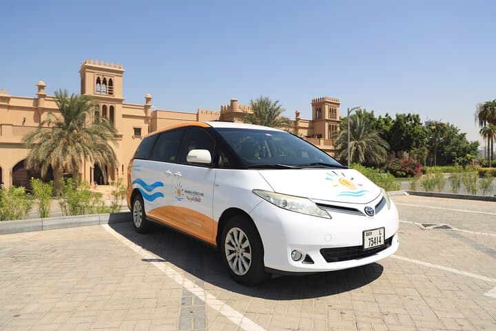 Private Chauffeured Car in Dubai & Abu Dhabi — Half- or Full-Day Custom Tour photo 2