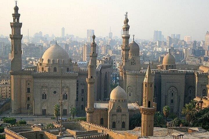 Hurghada to Cairo Day Trip: Giza Pyramids & Egyptian Museum Full-Day Experience photo 5