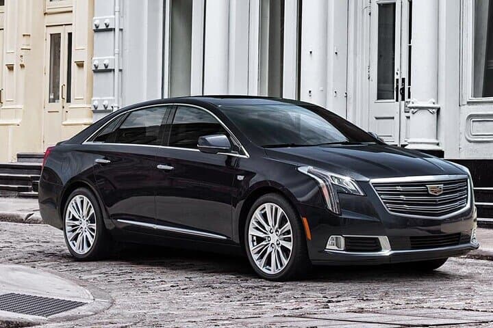 Private Luxury Transfer: Milwaukee Airport (MKE) to Downtown in a Cadillac photo 2
